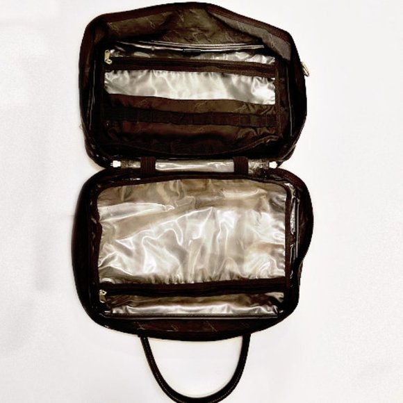 Oscar de la Renta Spacious Tapestry Weekender Bag - Picture 2 of 9